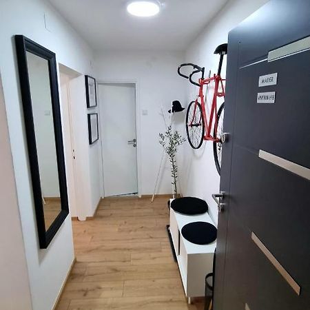 Apartman H8 Б'єловар Екстер'єр фото