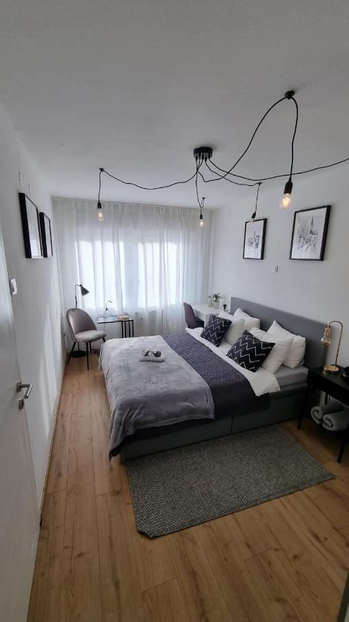 Apartman H8 Б'єловар Екстер'єр фото