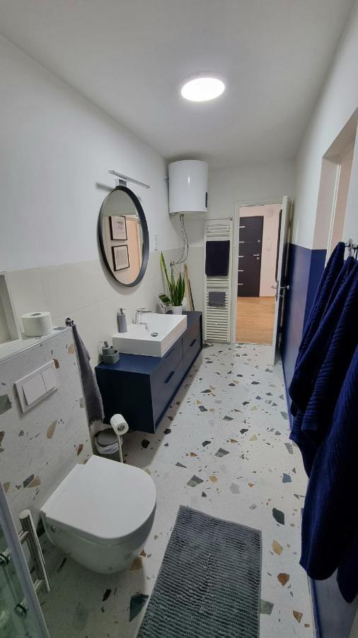 Apartman H8 Б'єловар Екстер'єр фото