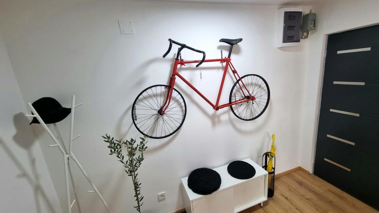 Apartman H8 Б'єловар Екстер'єр фото