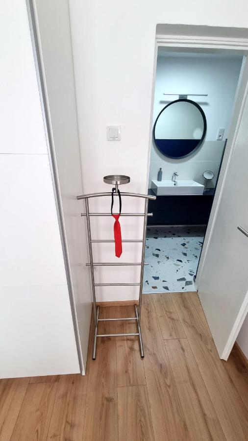 Apartman H8 Б'єловар Екстер'єр фото